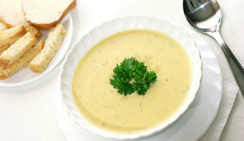 Сырный суп с чесночным багетом