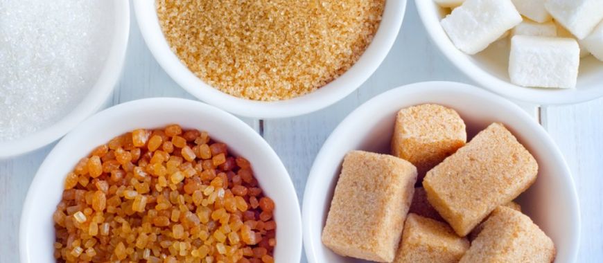 Коричневый и белый сахар – о пользе и вреде