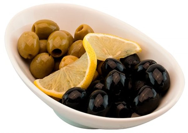 Чем отличаются маслины от оливок