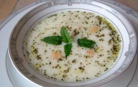 Турецкий йогуртовый суп